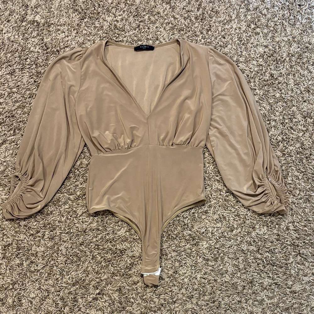 All Saints Taupe V-Neck Long Sleeve Bodysuit